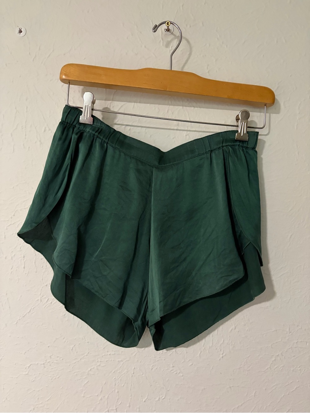Lunya Women's 100% Silk Pajama Shorts Size Small